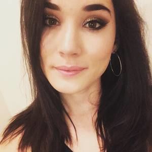 Meet your Posher, Charlotte